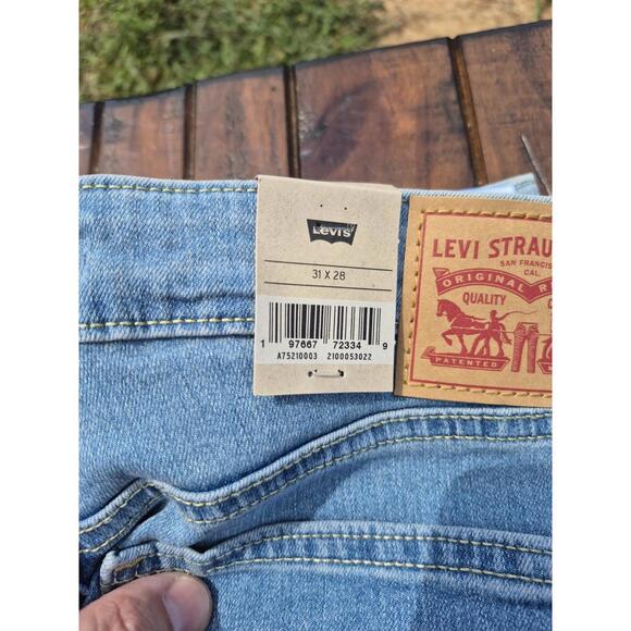 Levi's 721 High Rise Skinny Utility Women's Jeans 31x28 $69 MSRP NWT - Picture 7 of 9